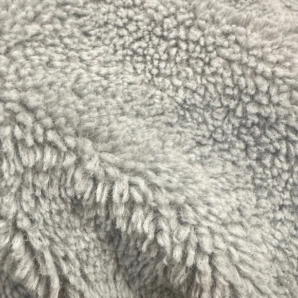 Magellan Outdoors Junior Girls Soft Fuzzy Gray Jacket - Picture 11 of 11